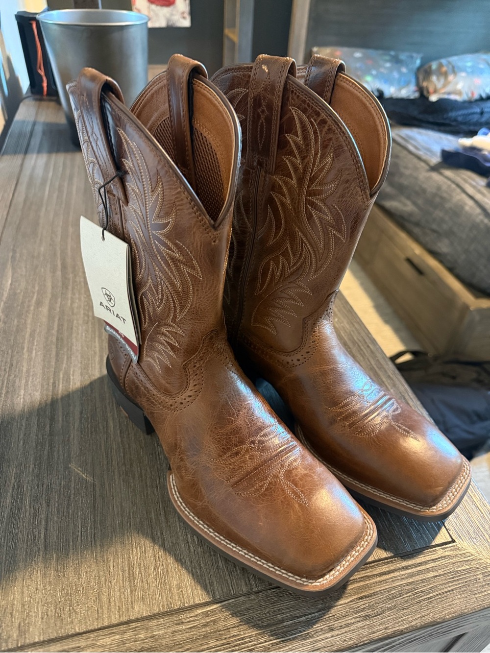Ariat Men's Chestnut Brown Embroidered Western Cowboy Boots